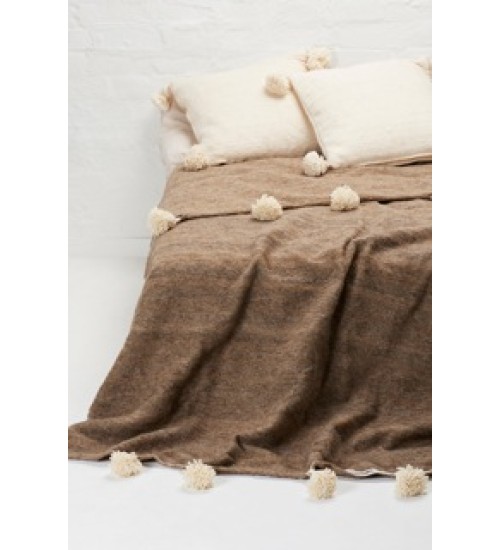 BAREFOOT GYPSY - Noha Wool Blanket - Natural with Ivory Pompoms